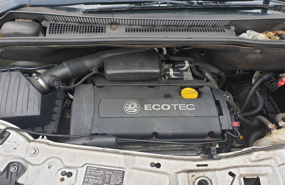 Vauxhall Meriva Design 16V Engine cover